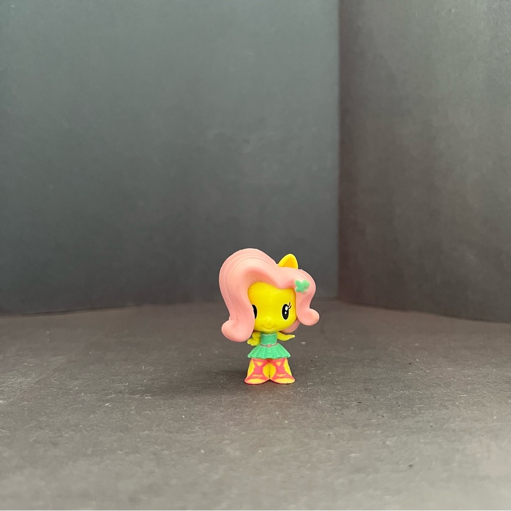 My Little Pony Hasbro Cutie Miniature Figurine Equestria Girls Fluttershy 1.5”
